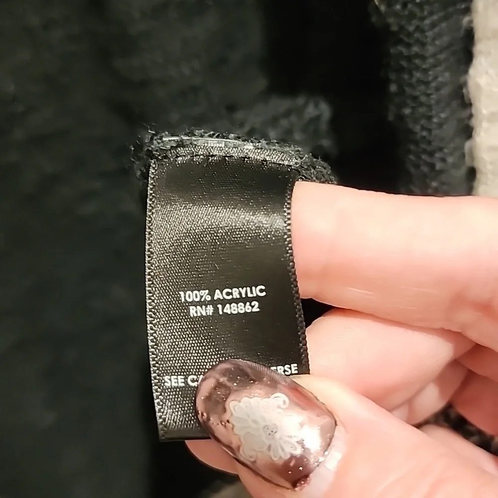 Torrid Black and White Cardigan - Picture 4 of 5